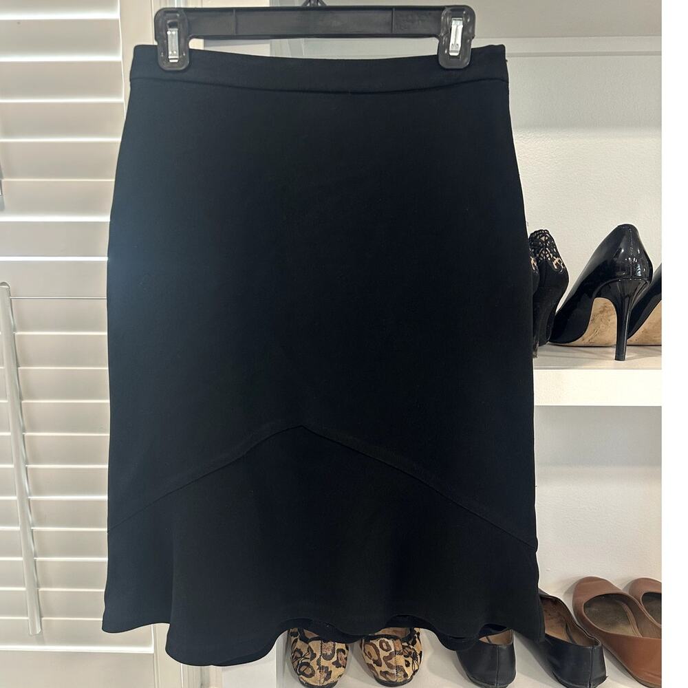 Banana Republic Women's Black Stretch Side Zip Knee Length Skirt 0